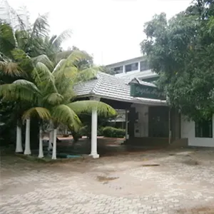 Hotel Gopika Regency