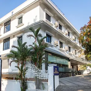 Hotel Royal Residency