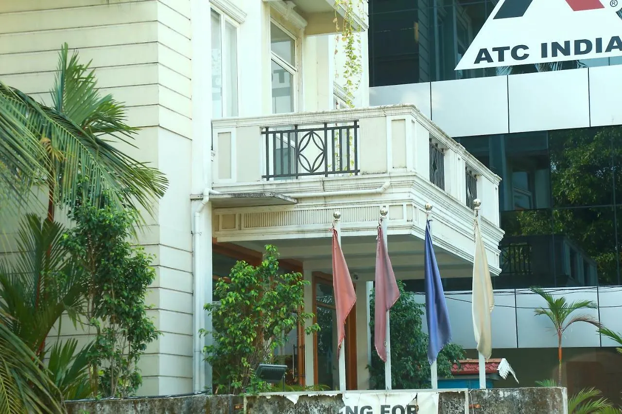 מלון Kochi Masi Residency