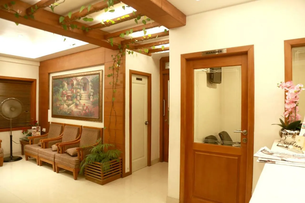 מלון Kochi Masi Residency